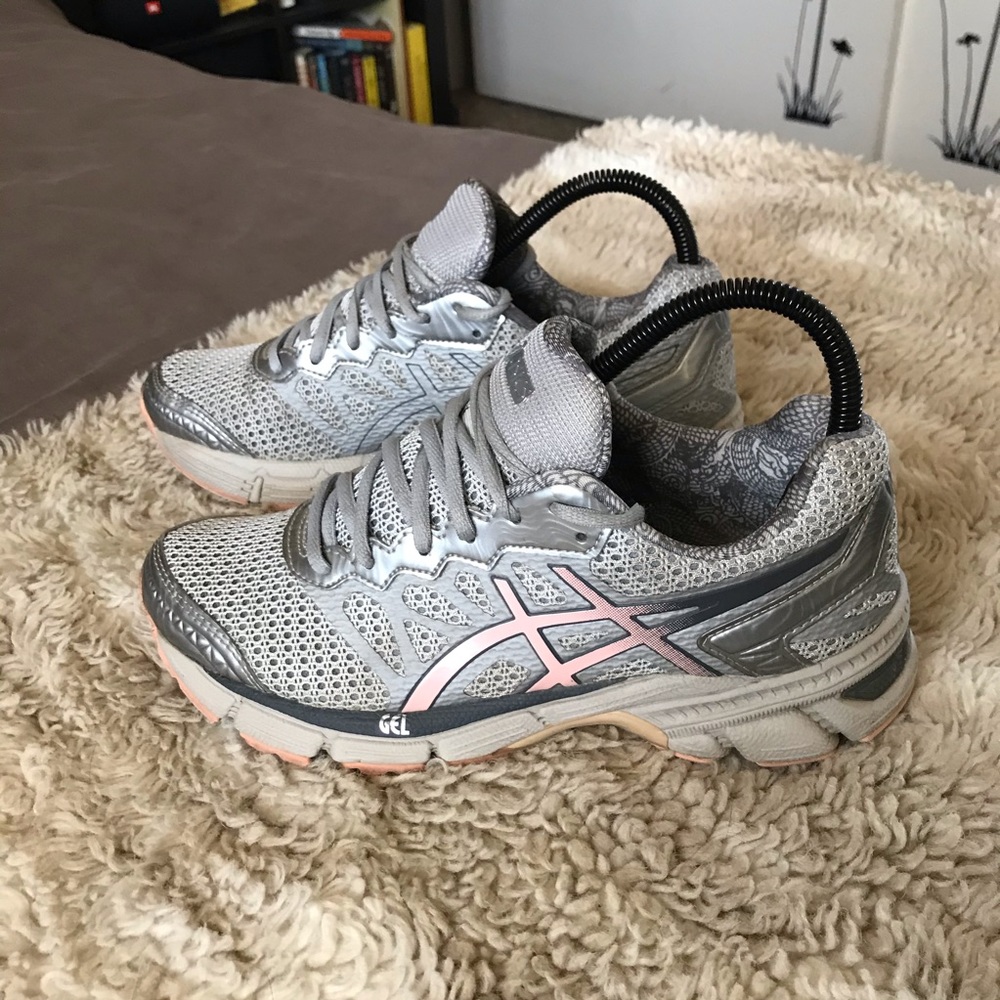 ASICS Gel Enhance Ultra 4